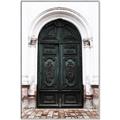 Picture of Green wooden door _GroupedProduct_Rectangle_Portrait_Photography _GroupedProduct_Rectangle_Portrait_Canvas_Framed_