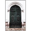 Picture of Green wooden door _GroupedProduct_Rectangle_Portrait_Photography _GroupedProduct_Rectangle_Portrait_Canvas_Framed_