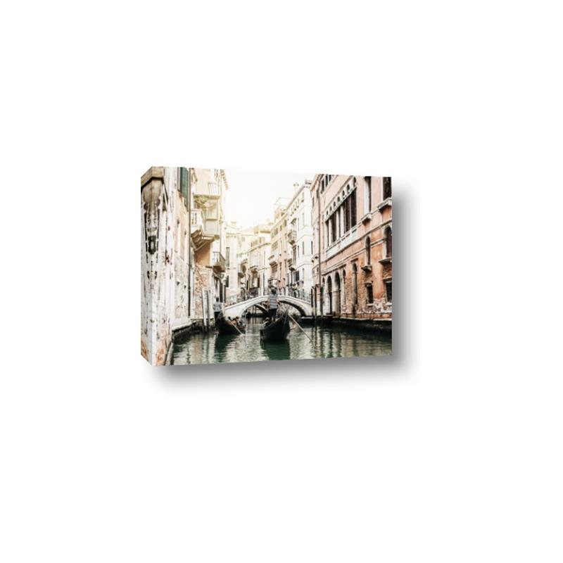 Picture of Gondolas at Venice Italy _GroupedProduct_Rectangle_Landscape_Photography _GroupedProduct_Rectangle_Landscape_Canvas_